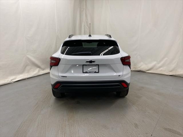 2026 Chevrolet Trax FWD LT