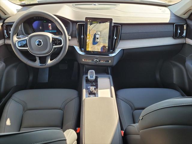 2026 Volvo XC90 Plug-In Hybrid Plus, T8 AWD, Electric/Gasoline, Bright, 7 Seats