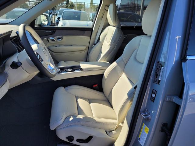 2026 Volvo XC90 Plug-In Hybrid Ultra, T8 AWD, Electric/Gasoline, Bright, 7 Seats