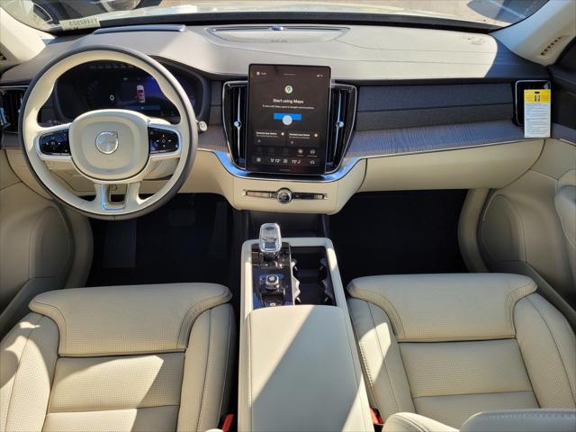 2026 Volvo XC90 Plug-In Hybrid Ultra, T8 AWD, Electric/Gasoline, Bright, 7 Seats
