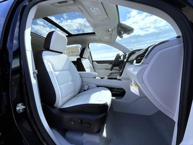 2026 GMC Acadia Denali AWD