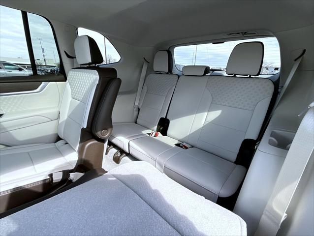 2026 GMC Acadia Denali AWD