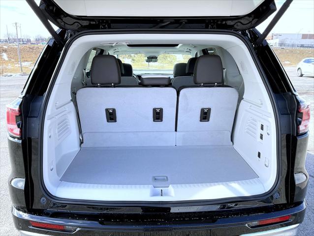 2026 GMC Acadia Denali AWD