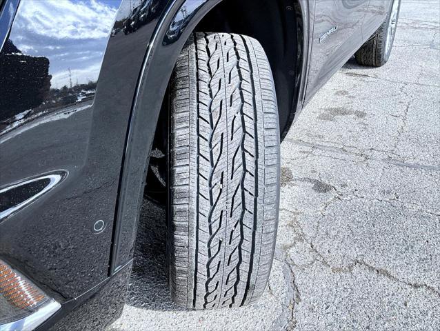 2026 GMC Acadia Denali AWD
