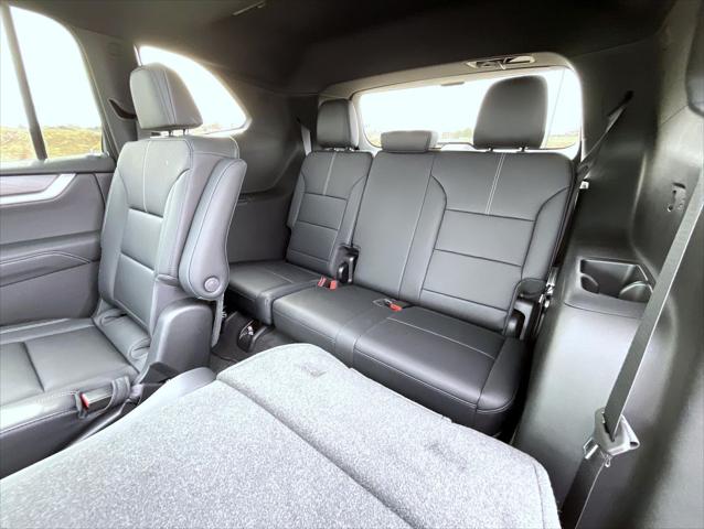 2026 GMC Acadia Elevation AWD