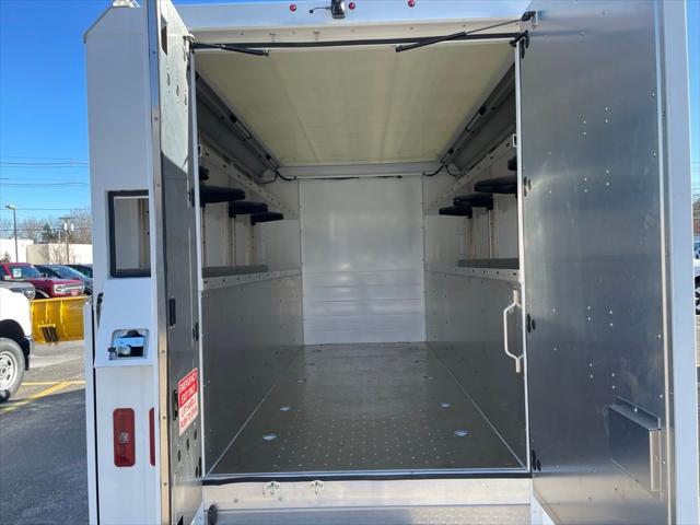 2026 Ford Transit Chassis Base