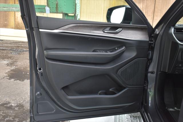 2026 Jeep Grand Cherokee Altitude 4x4