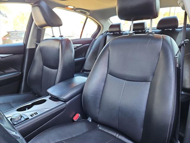 2022 INFINITI Q50 LUXE AWD