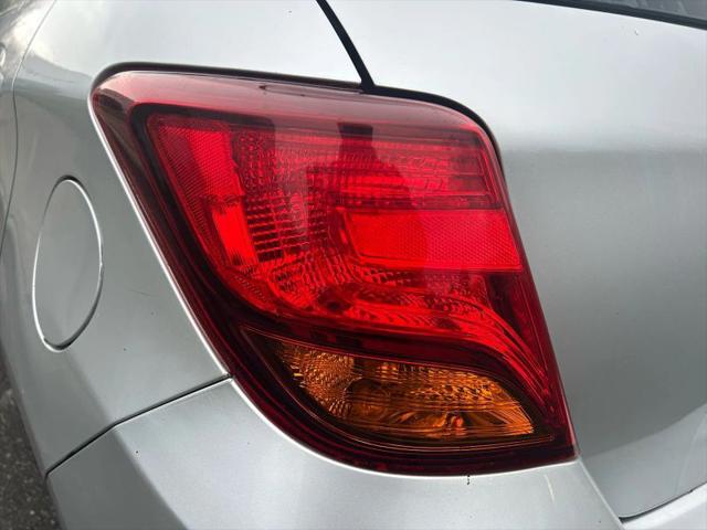 2016 Toyota Yaris SE