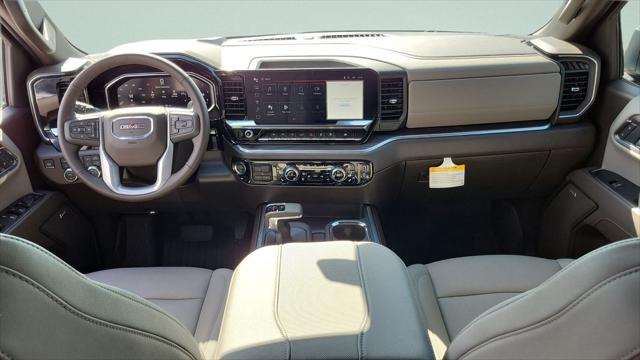 2026 GMC Sierra 1500 Crew Cab, Short Bed, SLT, 4WD