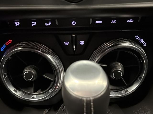 2021 Chevrolet Camaro RWD Coupe 1LT