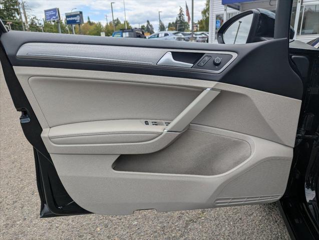 2016 Volkswagen Golf TSI SE 4-Door