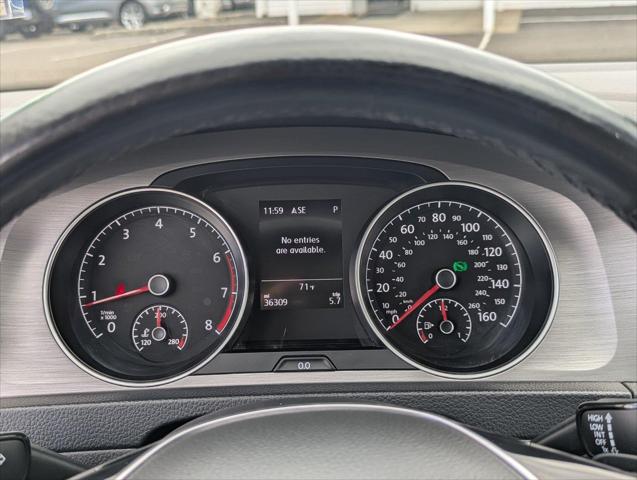 2016 Volkswagen Golf TSI SE 4-Door