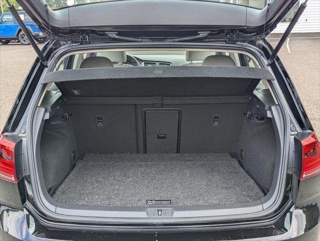 2016 Volkswagen Golf TSI SE 4-Door