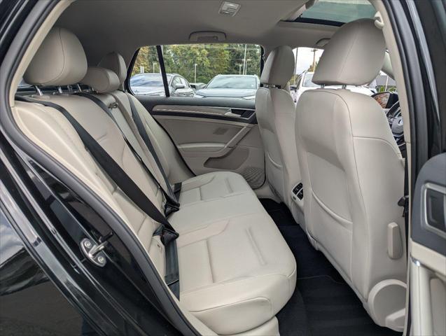 2016 Volkswagen Golf TSI SE 4-Door
