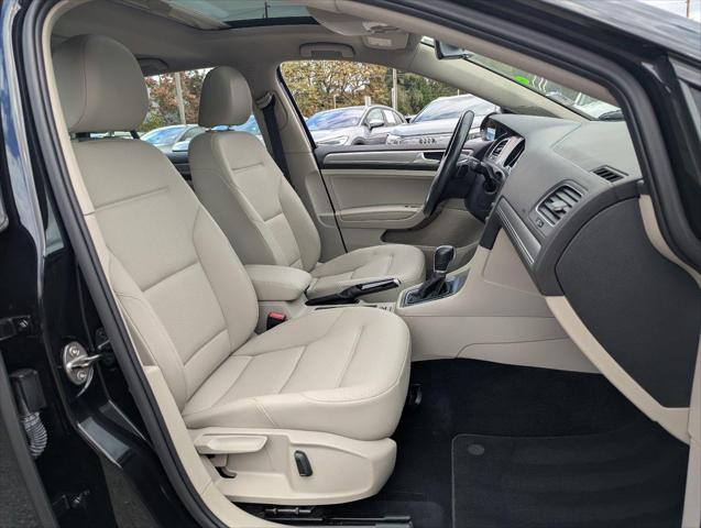 2016 Volkswagen Golf TSI SE 4-Door