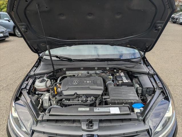 2016 Volkswagen Golf TSI SE 4-Door