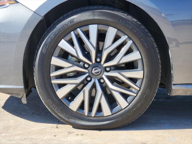 2024 Nissan Altima SV FWD