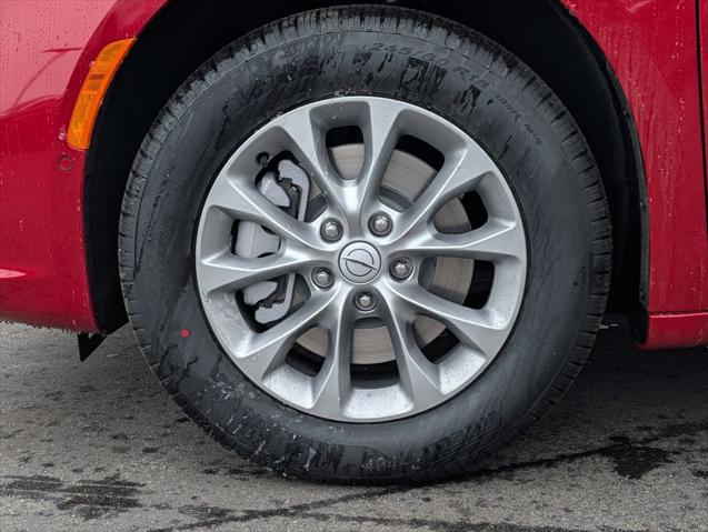2026 Chrysler Pacifica Select AWD