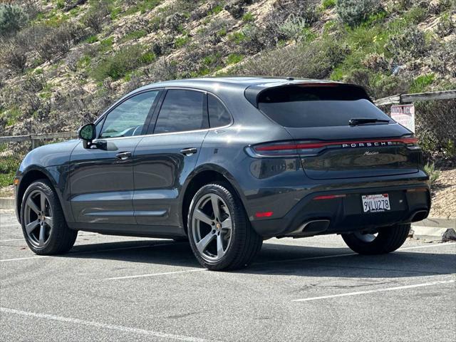 2025 Porsche Macan AWD