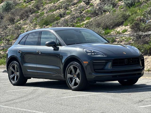 2025 Porsche Macan AWD