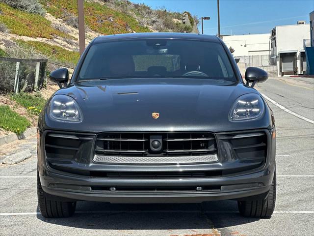 2025 Porsche Macan AWD