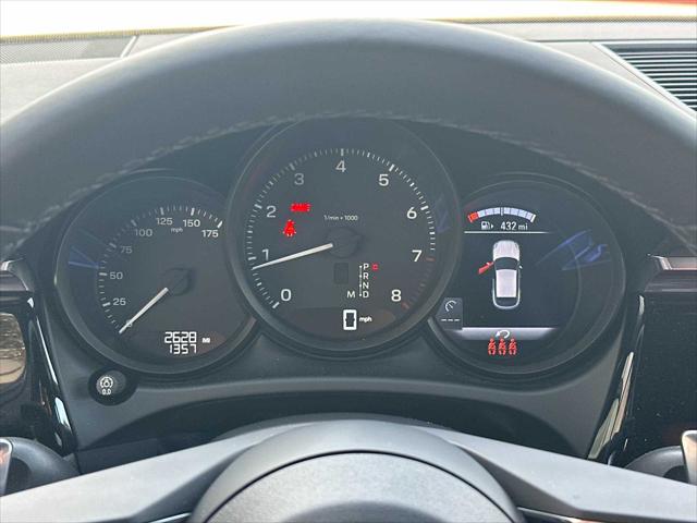 2025 Porsche Macan AWD