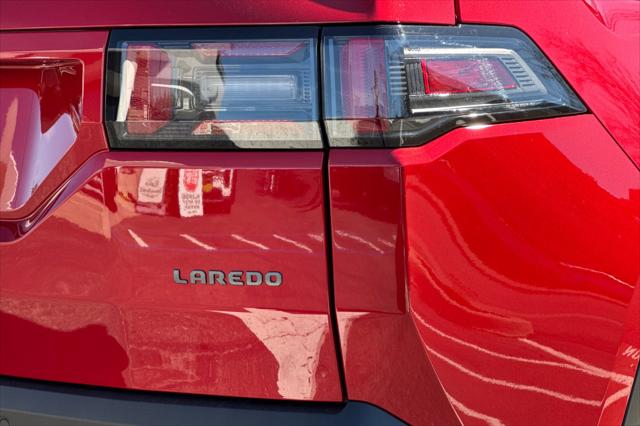 2026 Jeep Cherokee Laredo 4x4