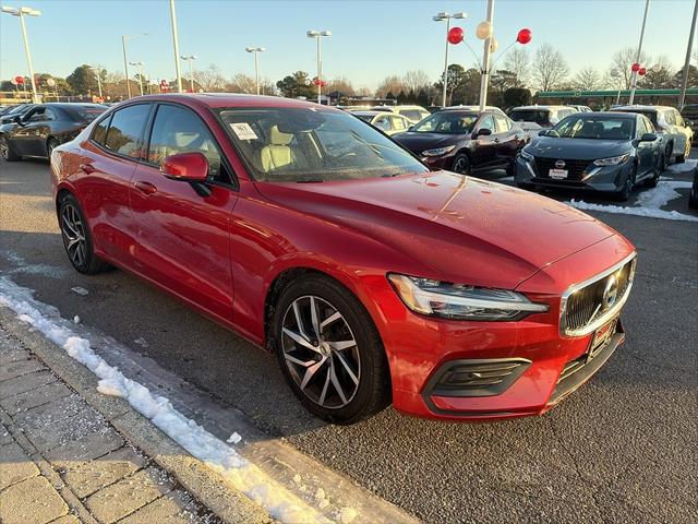 2019 Volvo S60 T6 Momentum