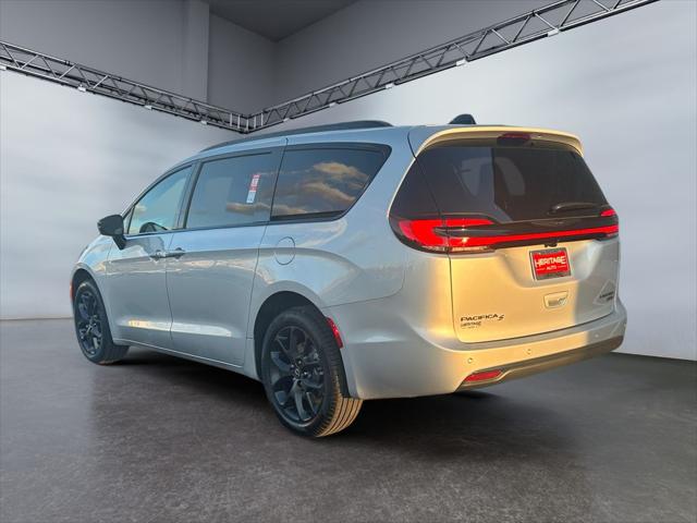 2026 Chrysler Pacifica Limited AWD