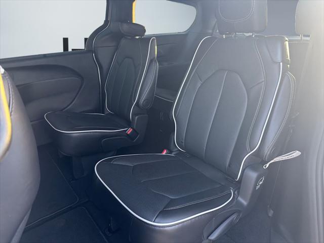 2026 Chrysler Pacifica Limited AWD