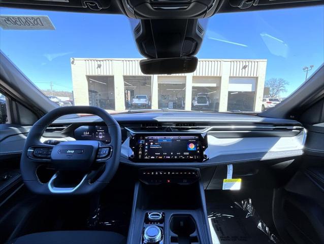 2026 Jeep Cherokee Laredo 4x4