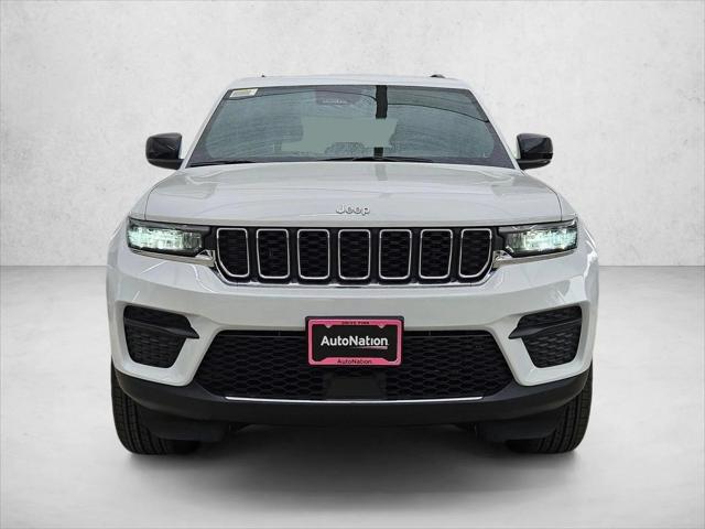 2026 Jeep Grand Cherokee Altitude 4x2