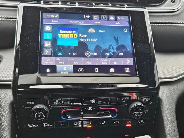2026 Jeep Grand Cherokee Altitude 4x2