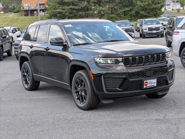 2026 Jeep Grand Cherokee GRAND CHEROKEE LAREDO ALTITUDE 4X4 2026 Jeep Grand Cherokee GRAND CHEROKEE LAREDO ALTITUDE 4X4