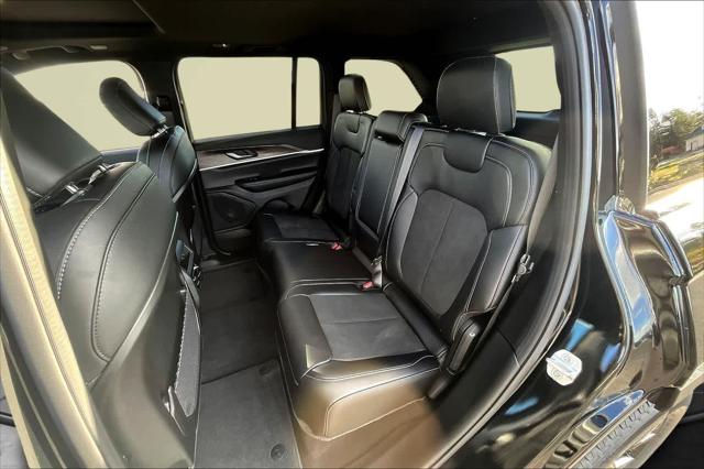2026 Jeep Grand Cherokee Altitude 4x4