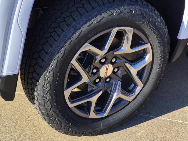 2026 GMC Sierra 1500 Crew Cab, Short Bed, SLT, 4WD