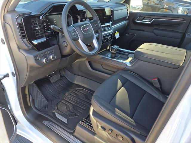 2026 GMC Sierra 1500 Crew Cab, Short Bed, SLT, 4WD
