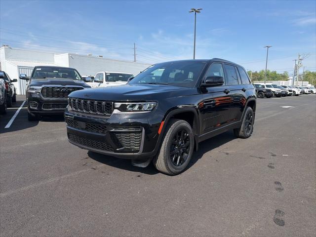 2026 Jeep Grand Cherokee GRAND CHEROKEE LAREDO ALTITUDE 4X4 2026 Jeep Grand Cherokee GRAND CHEROKEE LAREDO ALTITUDE 4X4