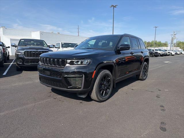 2026 Jeep Grand Cherokee GRAND CHEROKEE LAREDO ALTITUDE 4X4 2026 Jeep Grand Cherokee GRAND CHEROKEE LAREDO ALTITUDE 4X4