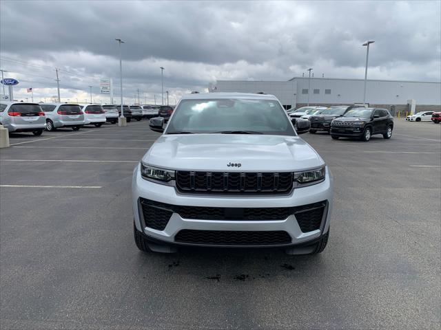 2026 Jeep Grand Cherokee GRAND CHEROKEE LAREDO ALTITUDE 4X4 2026 Jeep Grand Cherokee GRAND CHEROKEE LAREDO ALTITUDE 4X4