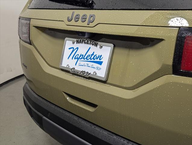 2026 Jeep Cherokee Laredo 4x4