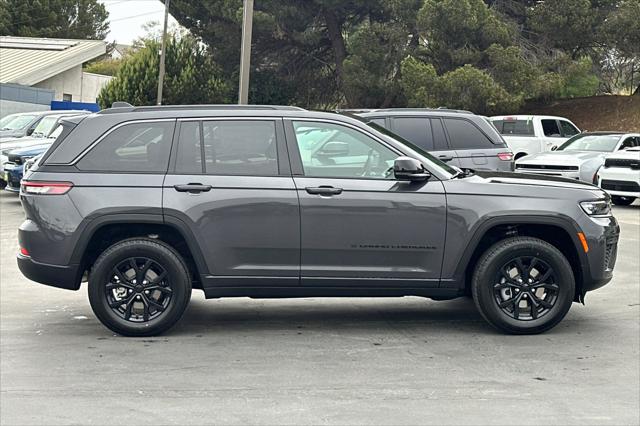 2026 Jeep Grand Cherokee GRAND CHEROKEE LAREDO ALTITUDE 4X4