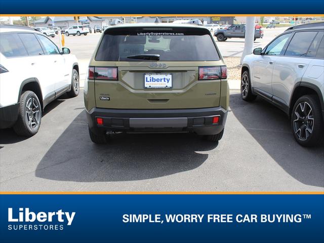 2026 Jeep Cherokee CHEROKEE LAREDO 4X4