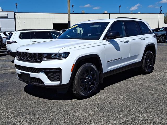2026 Jeep Grand Cherokee GRAND CHEROKEE LAREDO ALTITUDE 4X4