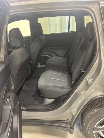 2026 Jeep Cherokee Laredo 4x4