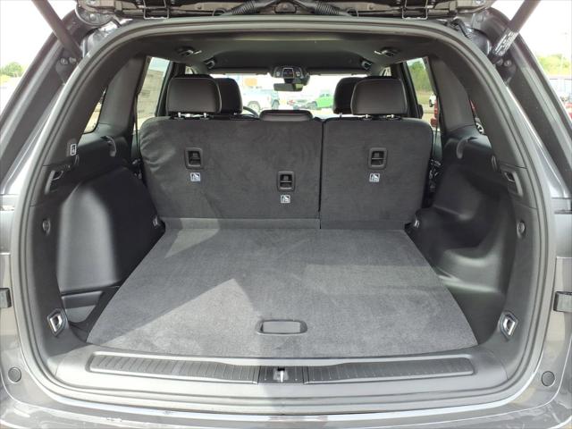 2026 Jeep Grand Cherokee Altitude 4x2