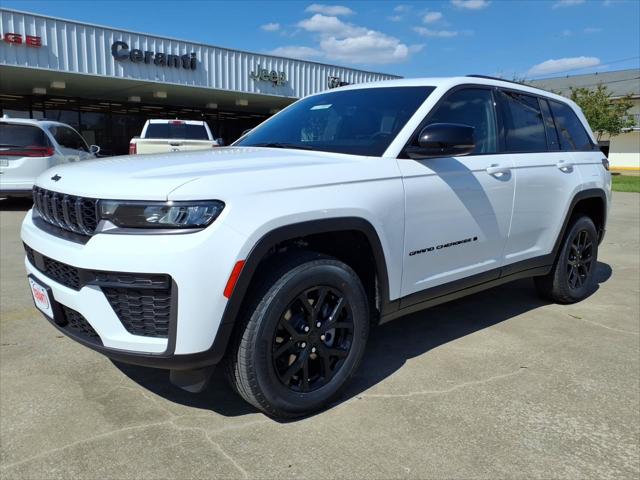 2026 Jeep Grand Cherokee GRAND CHEROKEE LAREDO ALTITUDE 4X2