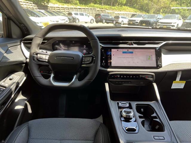 2026 Jeep Cherokee Laredo 4x4