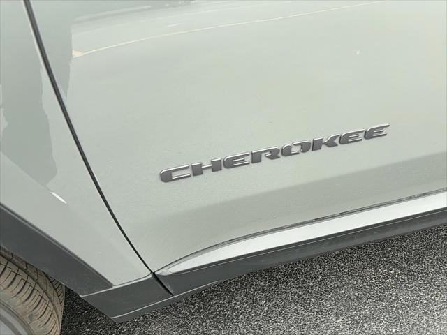 2026 Jeep Cherokee CHEROKEE LAREDO 4X4